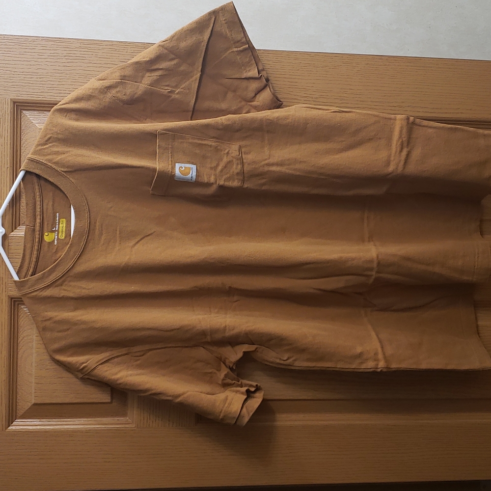 Carhartt pocket tee